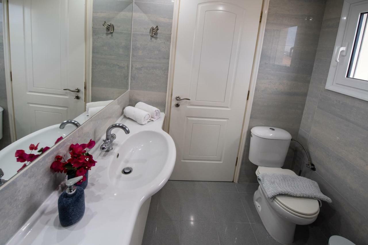 Violet Luxury Villa Kalligoni Bagian luar foto